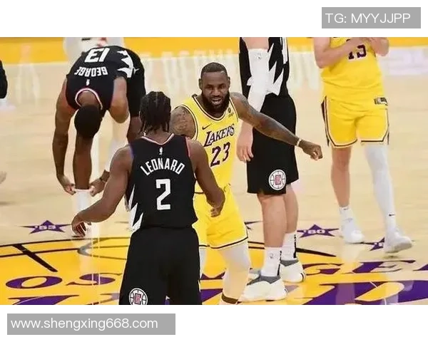 湖人对决快船新浪体育台直播分析及赛前预测