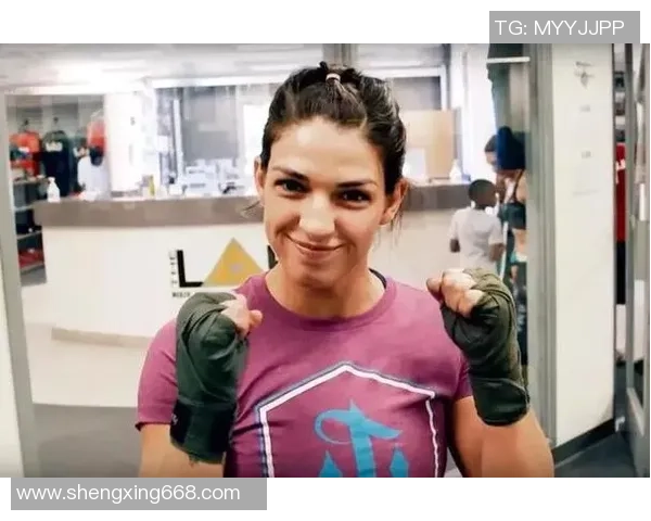 10比0！成都14岁女生拿下自在搏击全国冠军